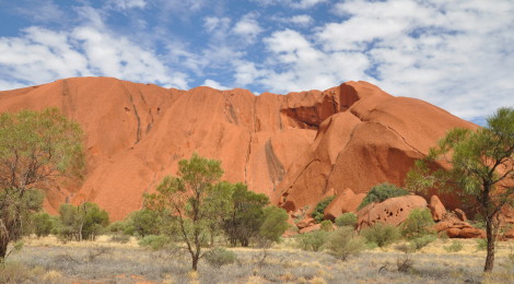 Australiens Wahrzeichen im Outback: Uluru ganz nah